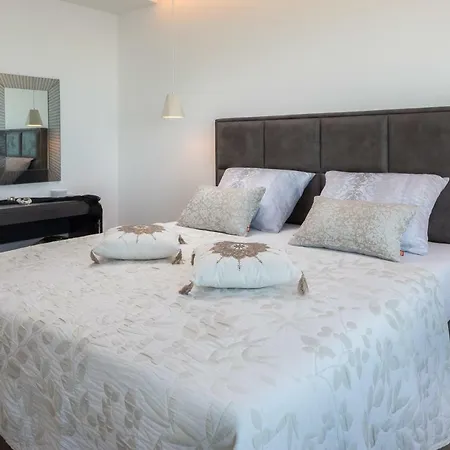 Pearl Villas *