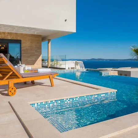 Villa Pearl Villas *