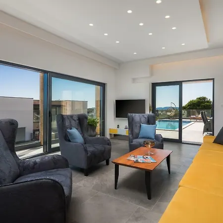 Villa Pearl Villas *