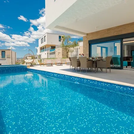 Villa Pearl Villas