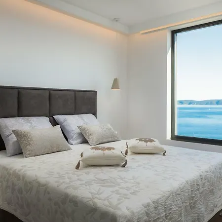 Villa Pearl Villas *